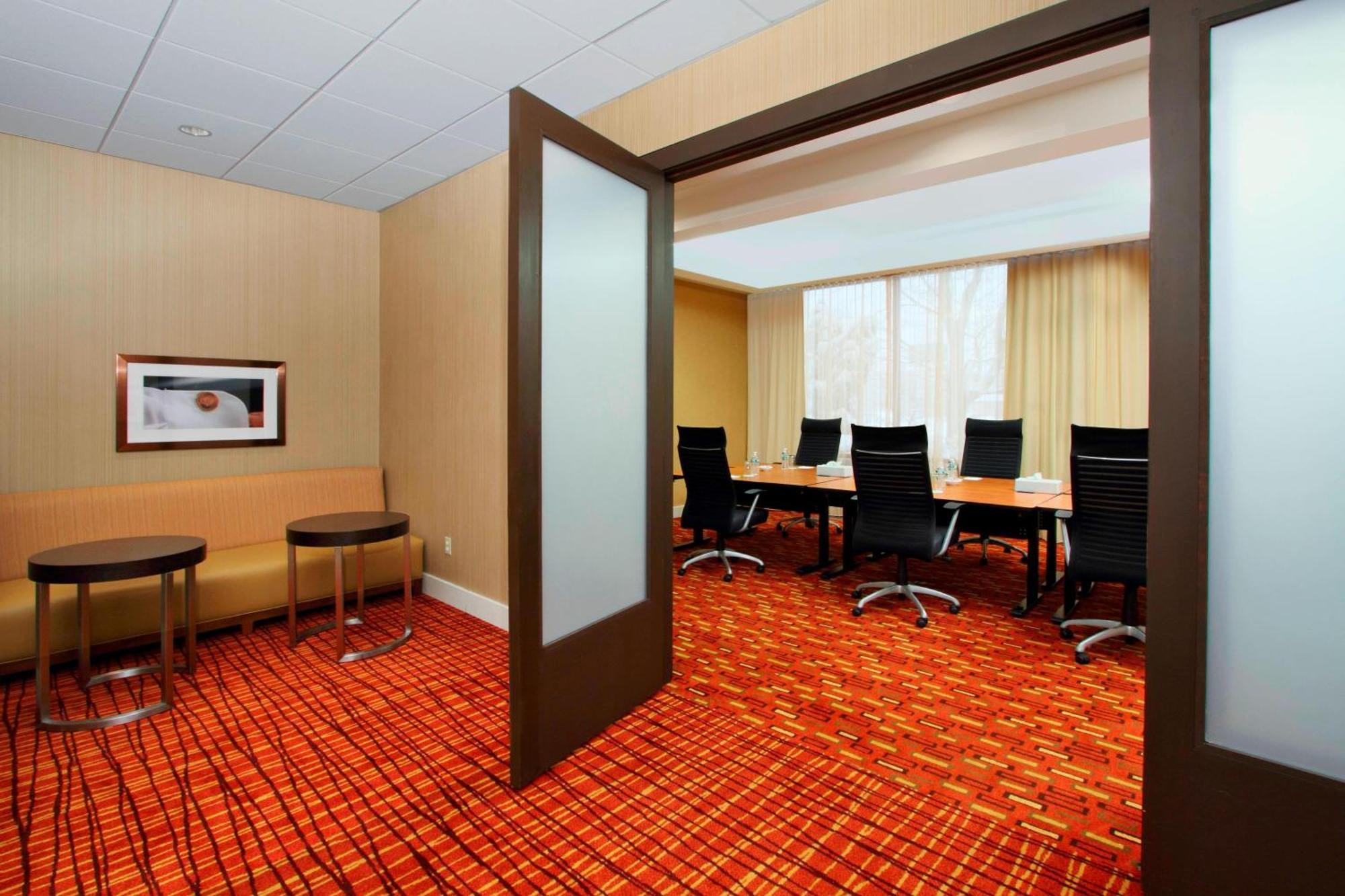 Courtyard By Marriott Lyndhurst/Meadowlands Ngoại thất bức ảnh